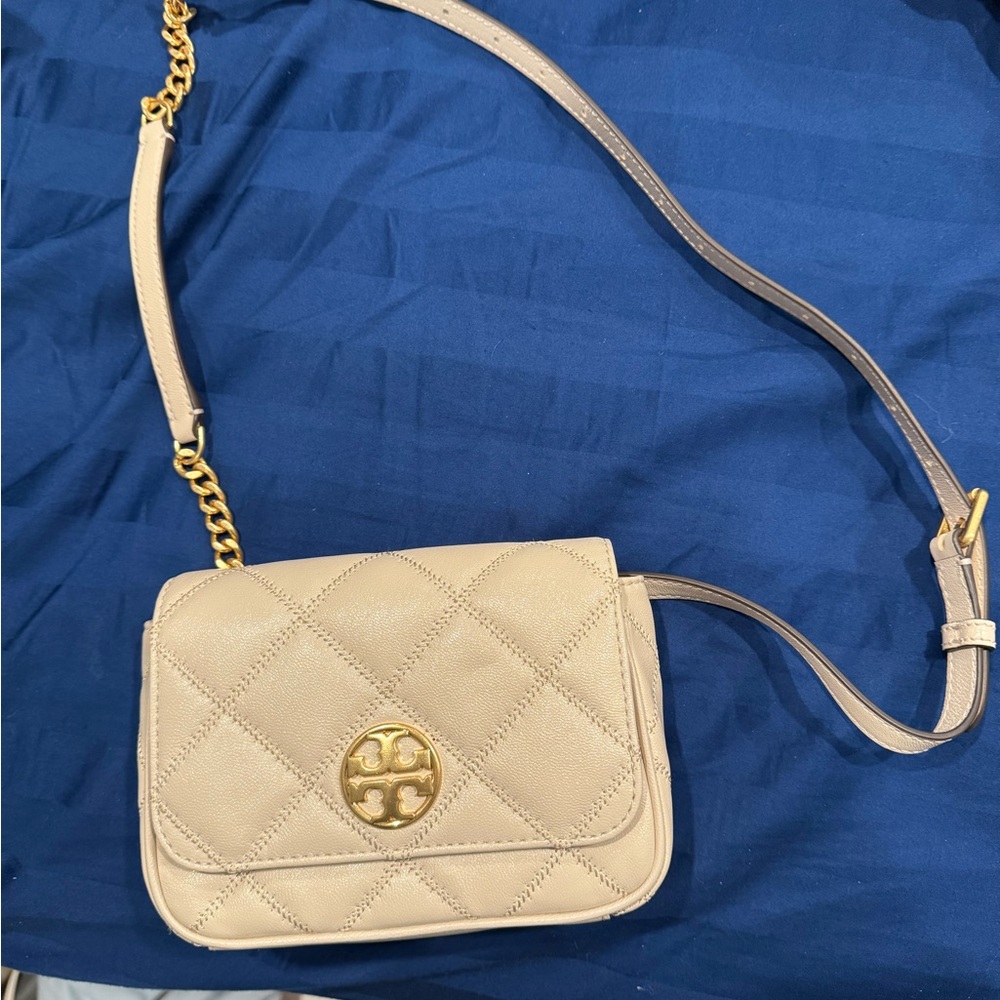 Cream/off white  Colour Tory burch belt bag/fanny pack